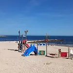 Appartement Beachfront With Sea View & Balcony