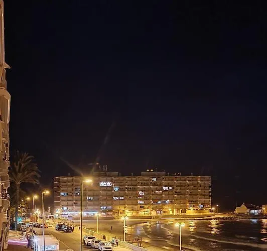 Seafront Apartment-beach-torrevieja-pmt16 公寓 *